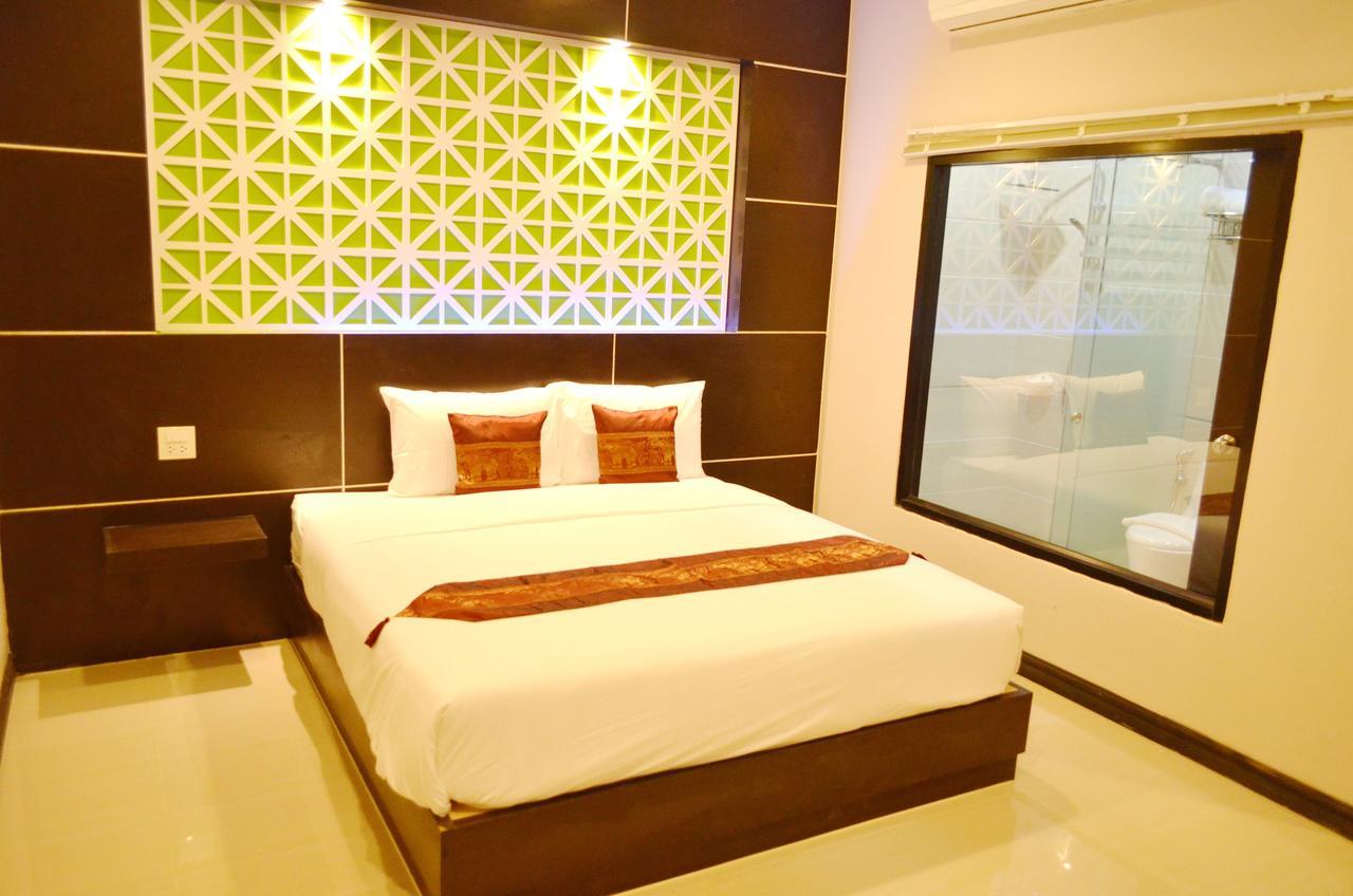Thatluangview Hotel Vientiane Exterior photo