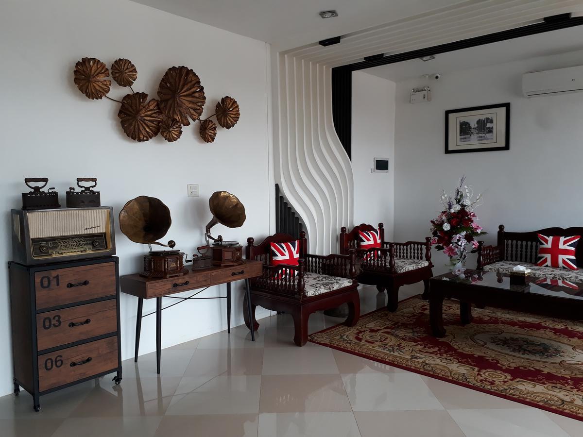 Thatluangview Hotel Vientiane Exterior photo